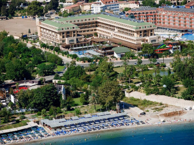 هتل crystal Deluxe Resort Antalya